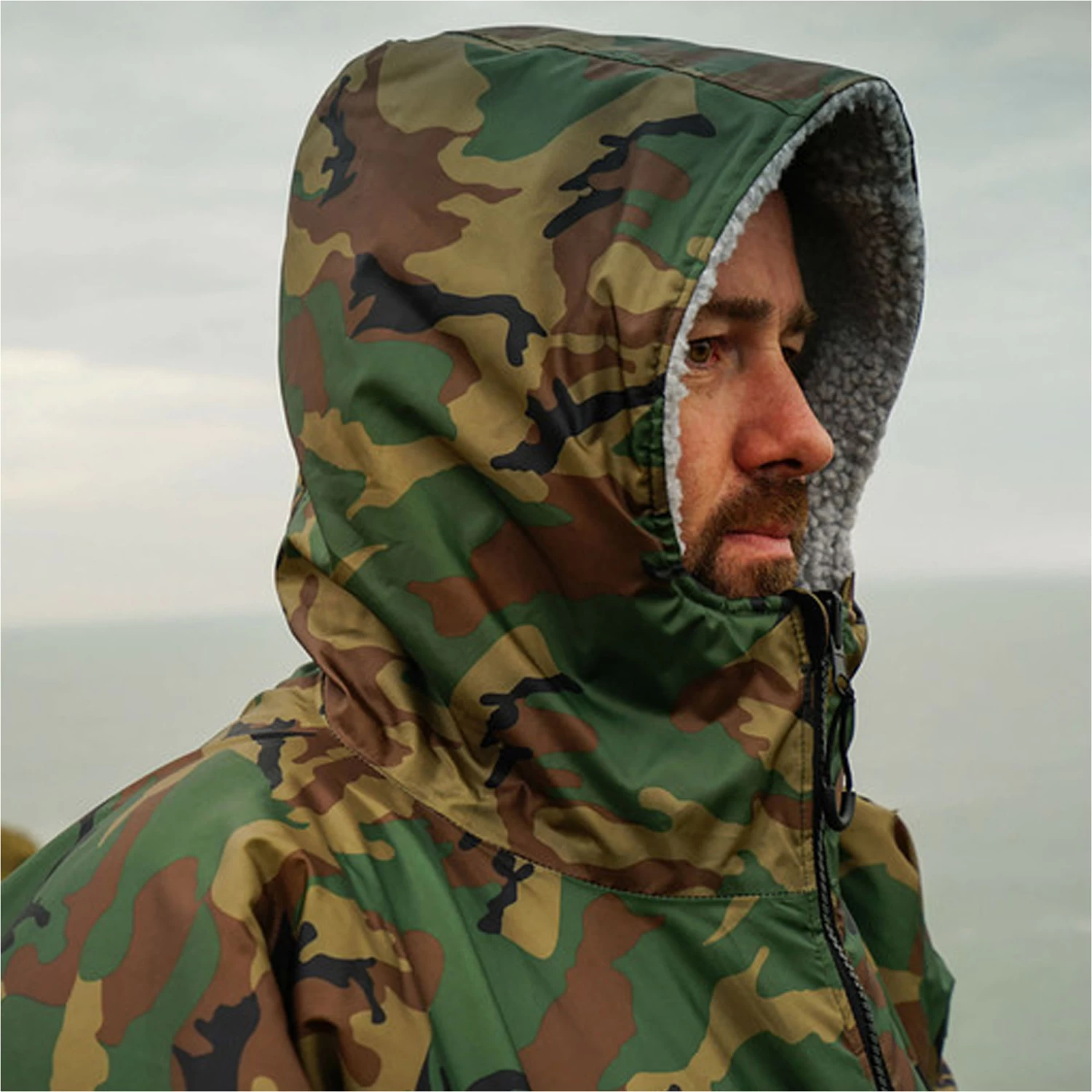 Northcore Beach Basha Sport Long Sleeve Changing Robe / Poncho - Image 9