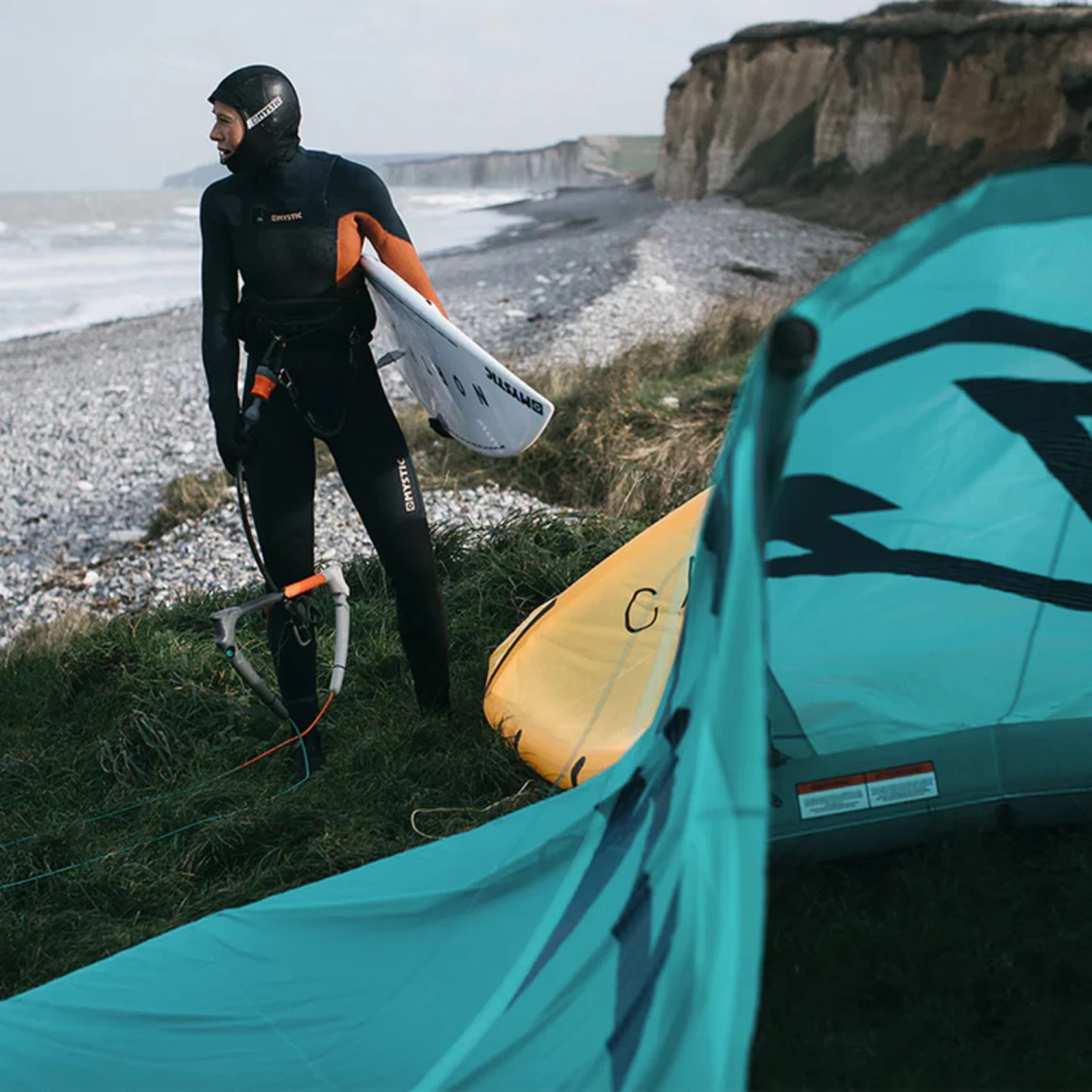 Mystic Marshall Long 3mm Neoprene Hood - Image 7