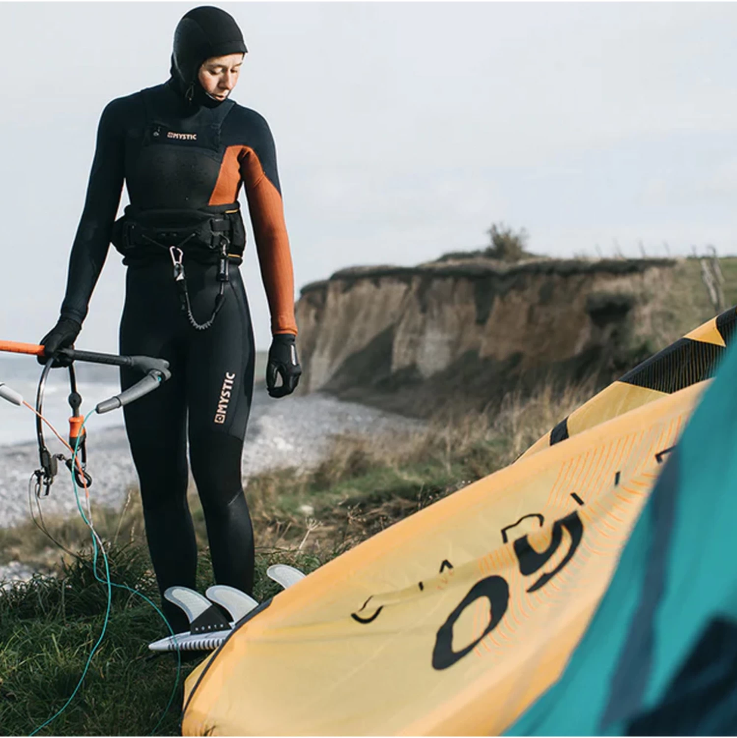 Mystic Marshall Long 3mm Neoprene Hood - Image 4