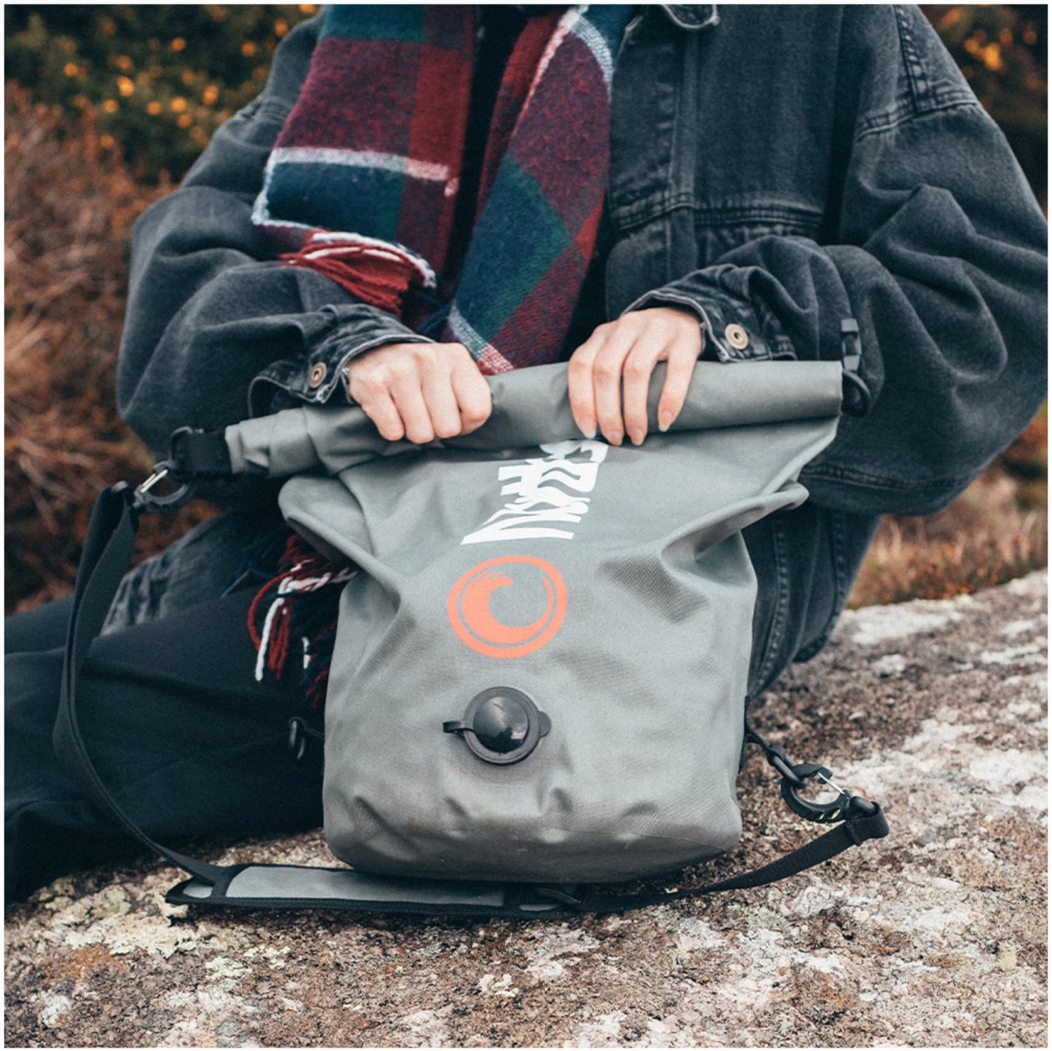 Northcore 20L Waterproof Compression Bag - Image 3