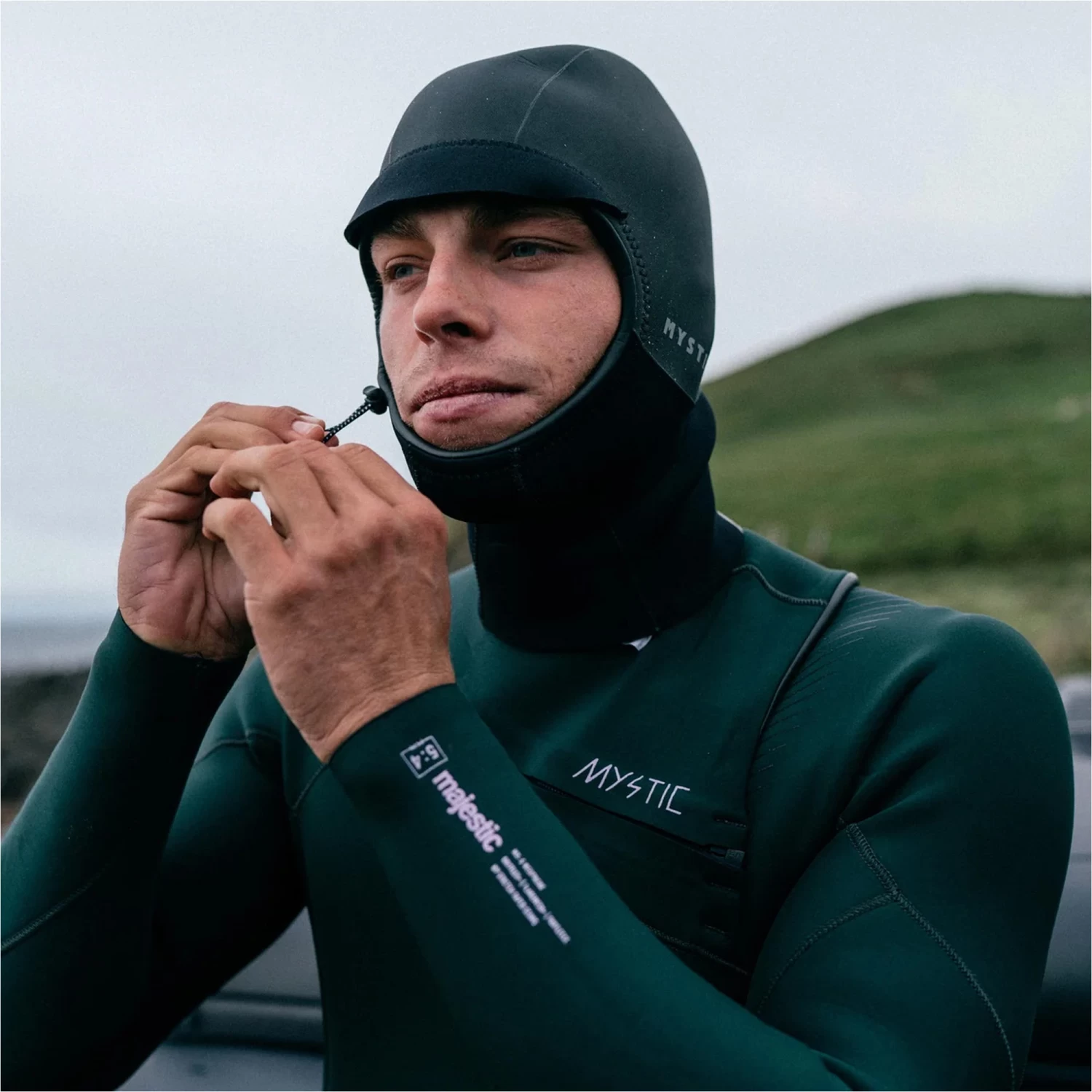 Mystic Roam 3mm Long Wetsuit Hood - Image 6