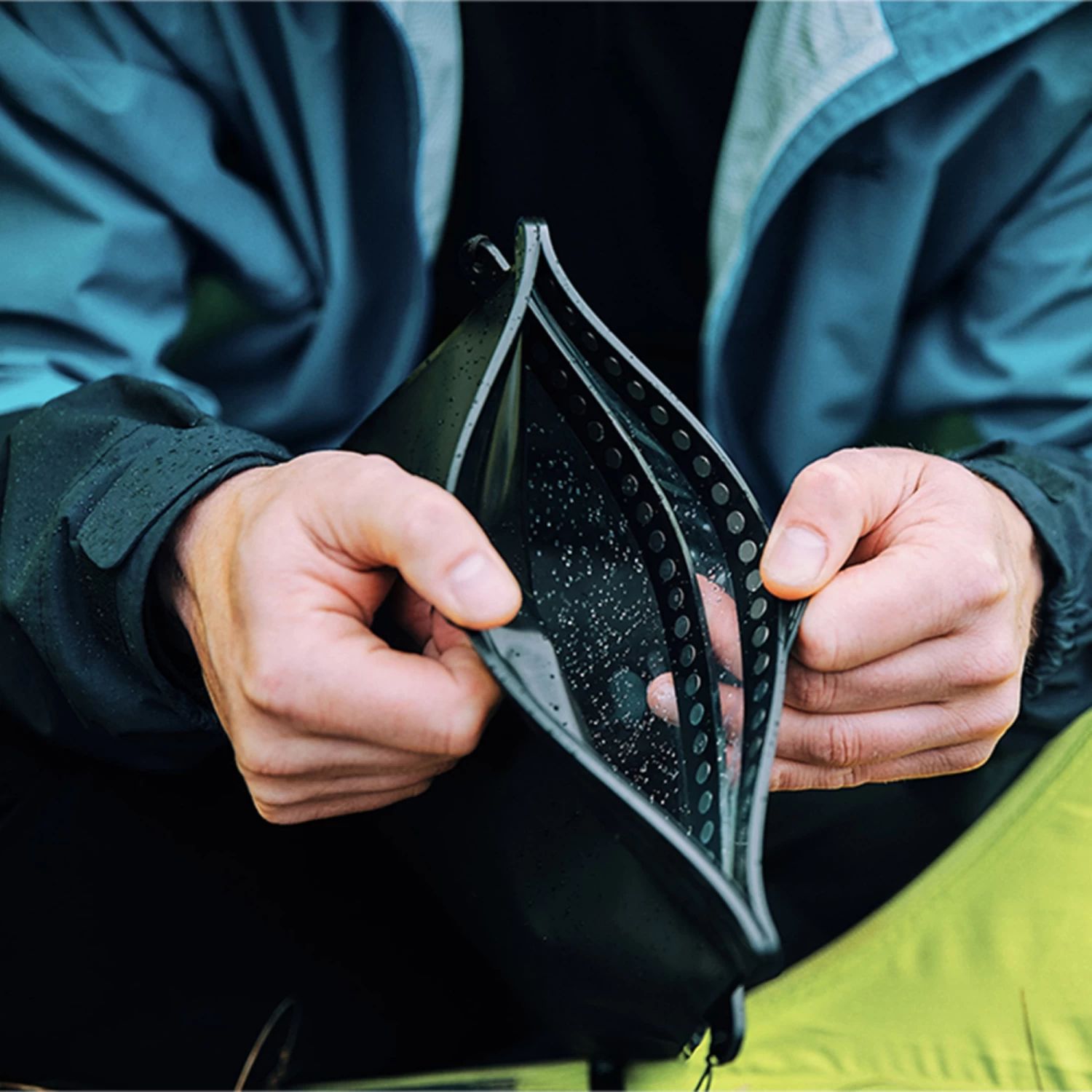 Fidlock Magnetic Mega Dry Bag - Image 2